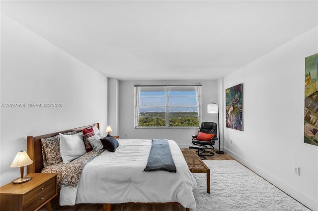 199 Ocean Lane Dr 1210, Key Biscayne, FL 33149