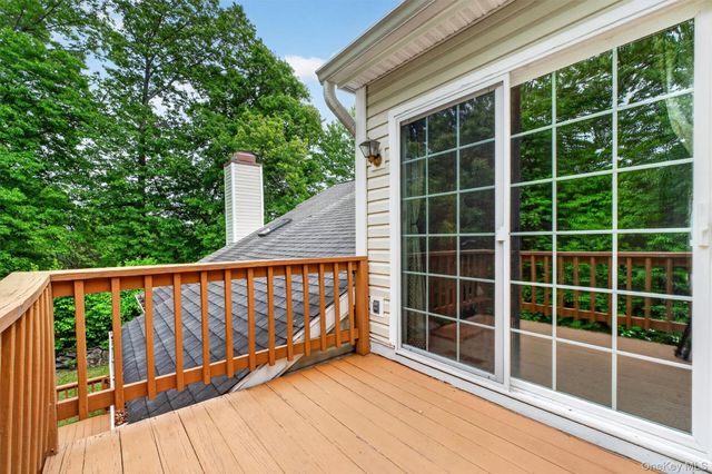 40 Spruce Ridge Drive, Fishkill, NY 12524