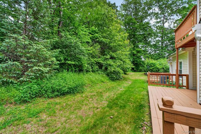40 Spruce Ridge Drive, Fishkill, NY 12524