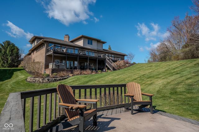 9398 W Mirror Road, Columbus, IN 47201