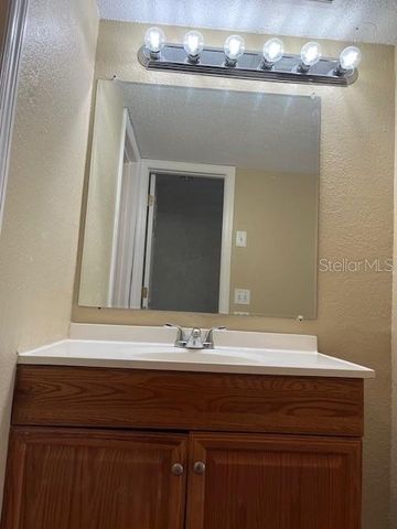 452 BANYON TREE CIRCLE 200, Maitland, FL 32751