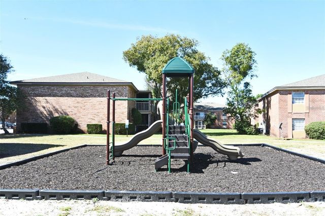 452 BANYON TREE CIRCLE 200, Maitland, FL 32751