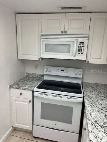 452 BANYON TREE CIRCLE 200, Maitland, FL 32751