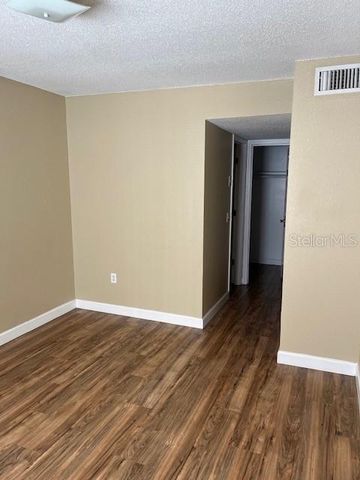 452 BANYON TREE CIRCLE 200, Maitland, FL 32751