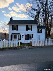 89 South End Avenue, Durham, CT 06422