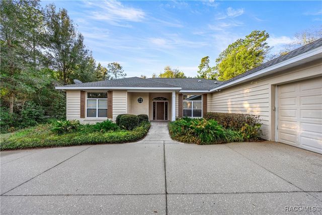 20698 SW 93rd Lane Road, Dunnellon, FL 34431