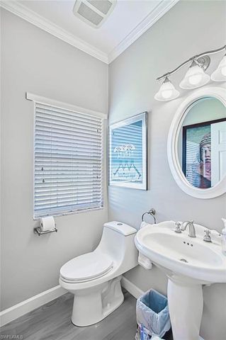 246 Christofer CT, Sanibel, FL 33957