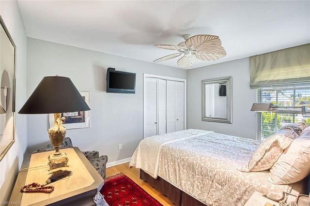 246 Christofer CT, Sanibel, FL 33957