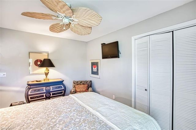 246 Christofer CT, Sanibel, FL 33957