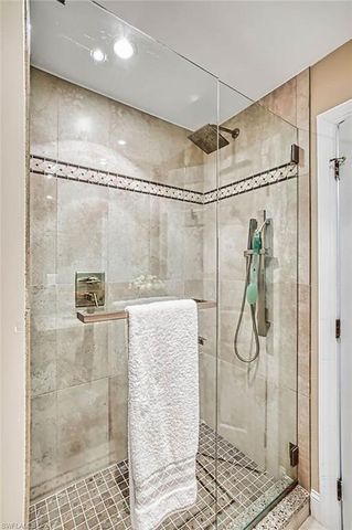 246 Christofer CT, Sanibel, FL 33957