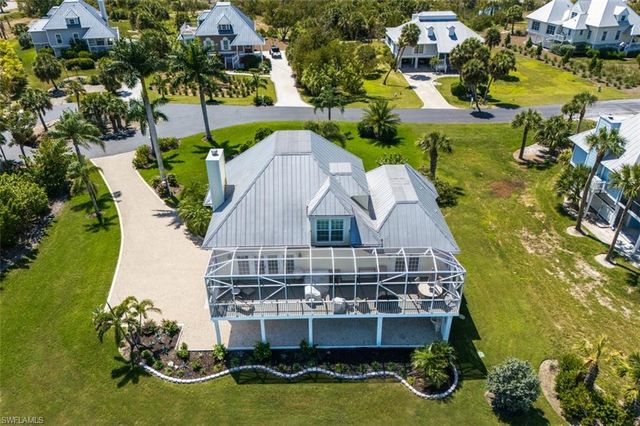 246 Christofer CT, Sanibel, FL 33957