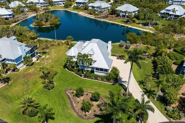 246 Christofer CT, Sanibel, FL 33957