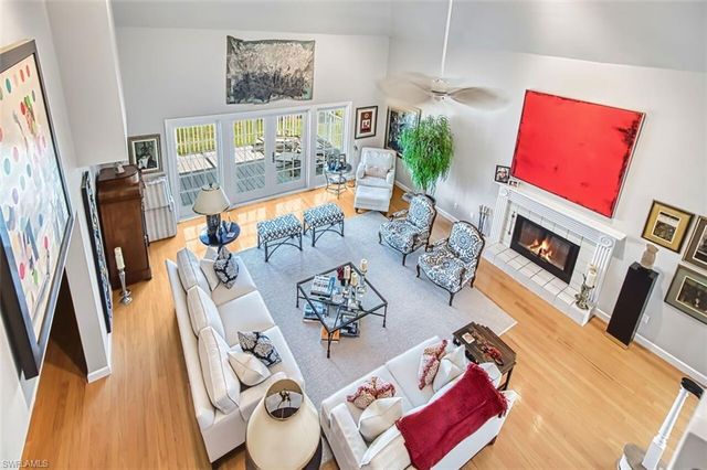 246 Christofer CT, Sanibel, FL 33957