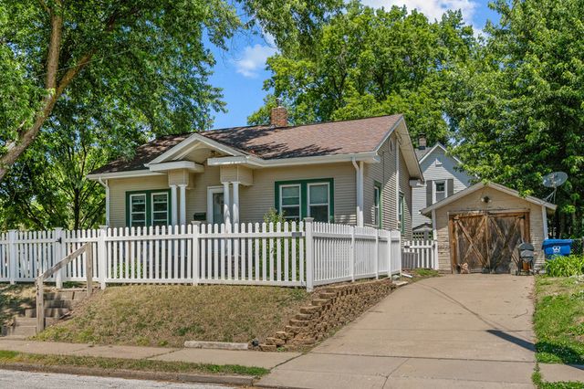 124 W 29th Street, Davenport, IA 52803