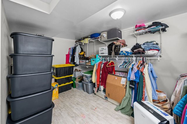 124 W 29th Street, Davenport, IA 52803