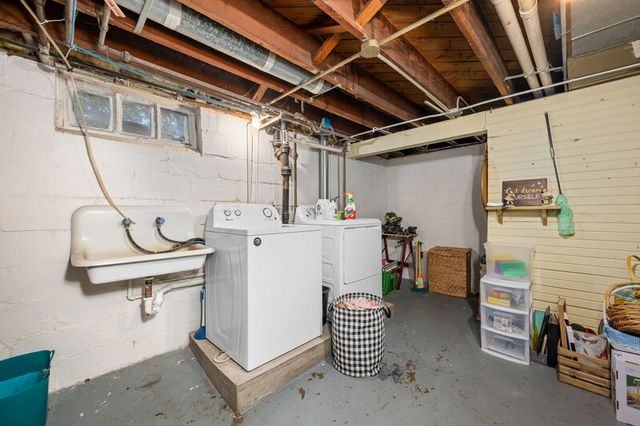 124 W 29th Street, Davenport, IA 52803