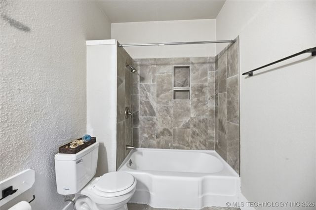 4716 W 8th Street, Tulsa, OK 74127