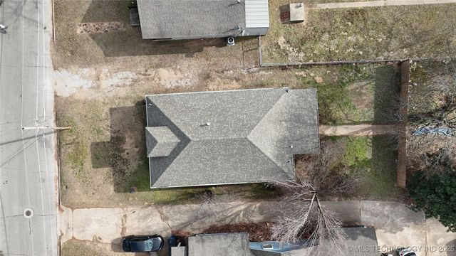 4716 W 8th Street, Tulsa, OK 74127