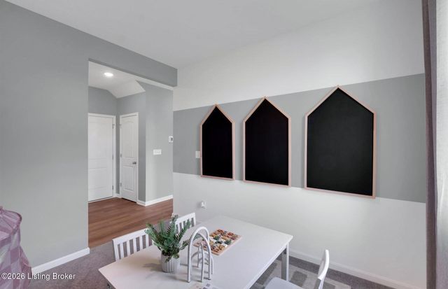 6518 Fair Ridge Ln, Louisville, KY 40291