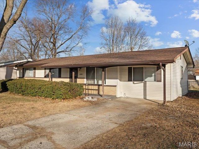 6104 Old Collinsville Road, Fairview Heights, IL 62208