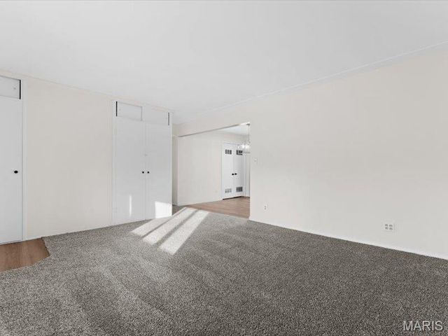 6104 Old Collinsville Road, Fairview Heights, IL 62208