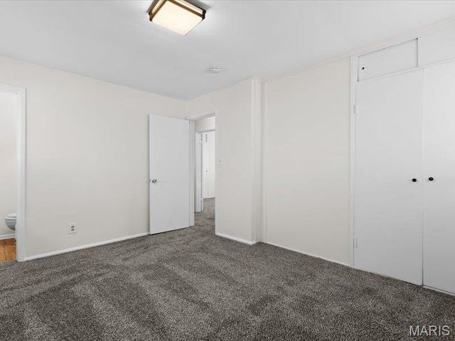 6104 Old Collinsville Road, Fairview Heights, IL 62208