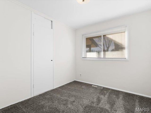 6104 Old Collinsville Road, Fairview Heights, IL 62208