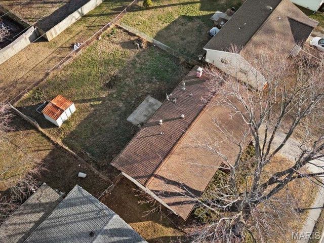 6104 Old Collinsville Road, Fairview Heights, IL 62208