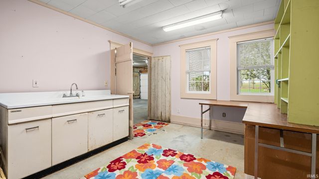 2058 E County Rd 800 N, Orleans, IN 47452