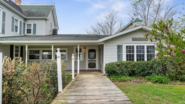 2058 E County Rd 800 N, Orleans, IN 47452