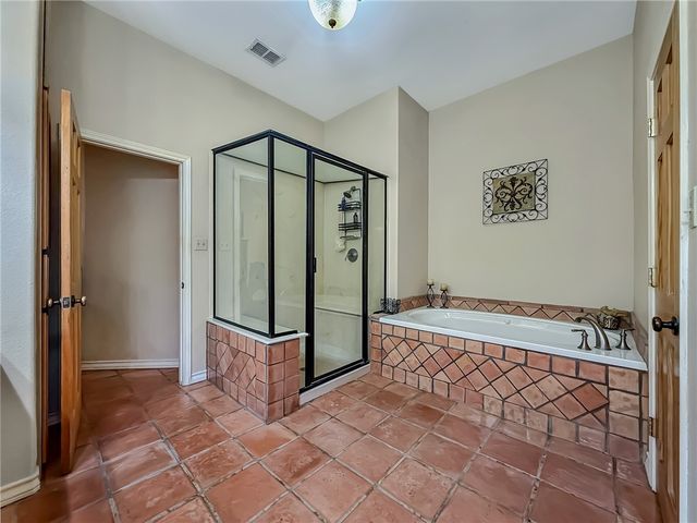 2204 Angel Ct, Corpus Christi, TX 78415