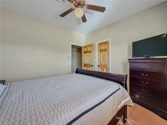 2204 Angel Ct, Corpus Christi, TX 78415