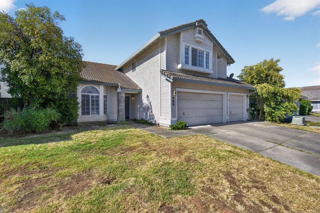 625 Vernon Oaks Dr, Roseville, CA 95678