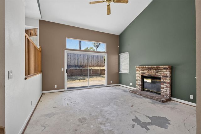 625 Vernon Oaks Dr, Roseville, CA 95678