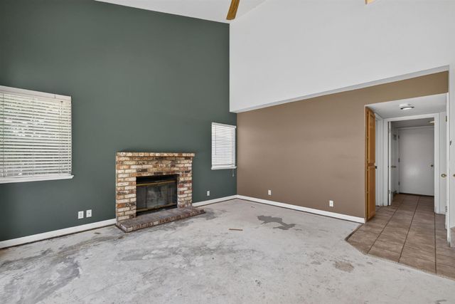 625 Vernon Oaks Dr, Roseville, CA 95678