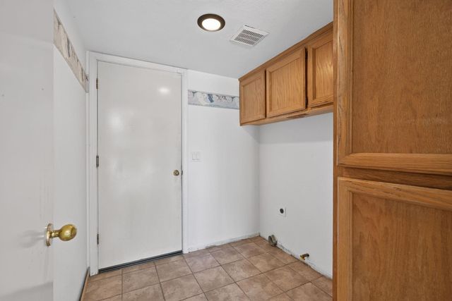 625 Vernon Oaks Dr, Roseville, CA 95678