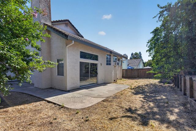 625 Vernon Oaks Dr, Roseville, CA 95678