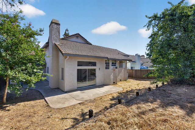 625 Vernon Oaks Dr, Roseville, CA 95678