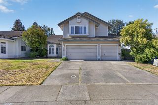 625 Vernon Oaks Dr, Roseville, CA 95678