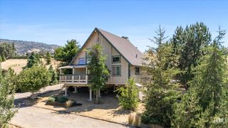 23740 Lakeview Drive, Tehachapi, CA 93561