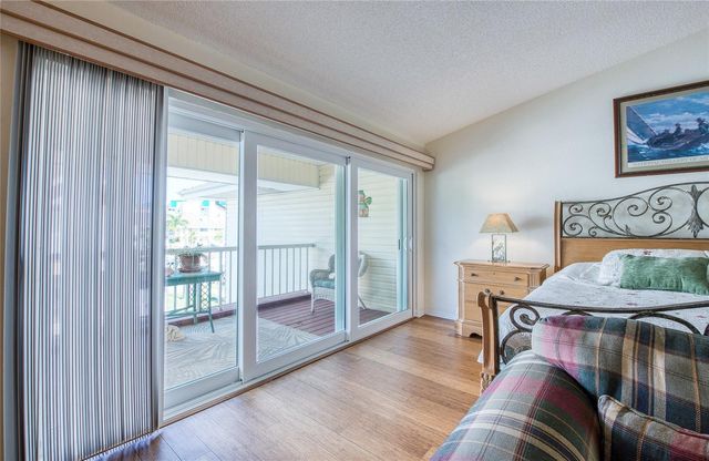 9211 CAPTIVA CIRCLE, St Pete Beach, FL 33706