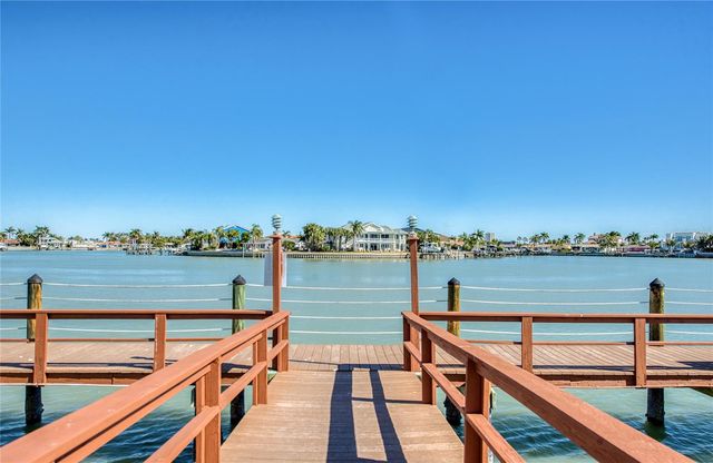 9211 CAPTIVA CIRCLE, St Pete Beach, FL 33706