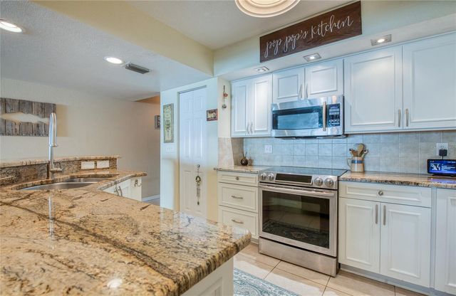 9211 CAPTIVA CIRCLE, St Pete Beach, FL 33706