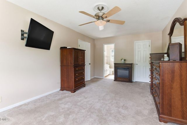 1839 Broadway Drive, Graham, NC 27253