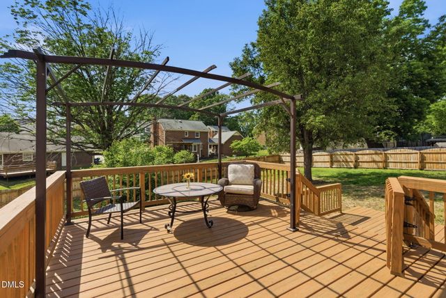 1839 Broadway Drive, Graham, NC 27253