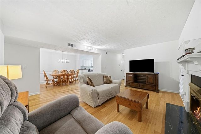 2166 N Forest Trail, Dunwoody, GA 30338