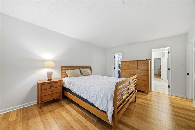 2166 N Forest Trail, Dunwoody, GA 30338