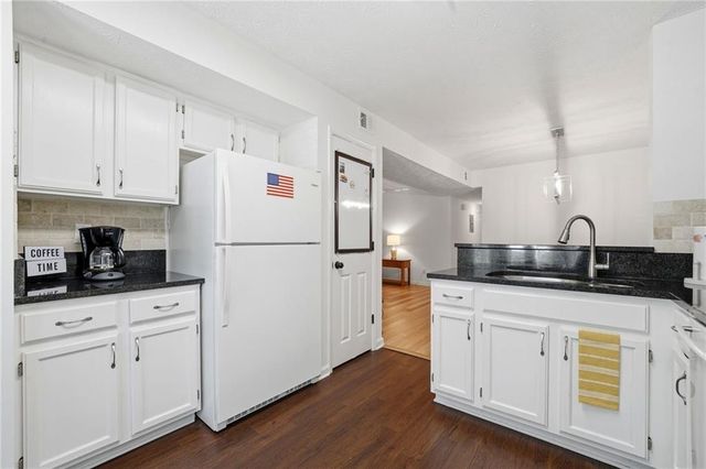 2166 N Forest Trail, Dunwoody, GA 30338