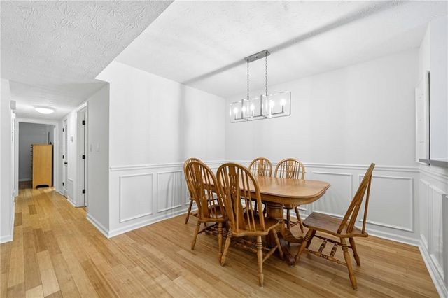 2166 N Forest Trail, Dunwoody, GA 30338