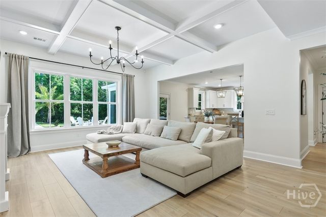 18 Lindenhill Court, Savannah, GA 31405